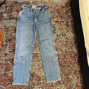 Very trendy Abercrombie Carpenter jeans!